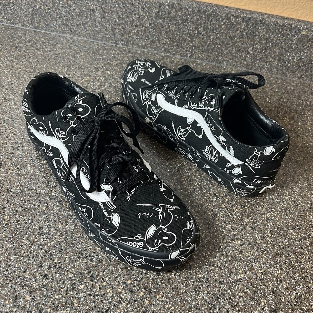 Vans Old Skool x Peanuts Snoopy Limited Edition Sneakers Men's 9.5 Low Womens 11